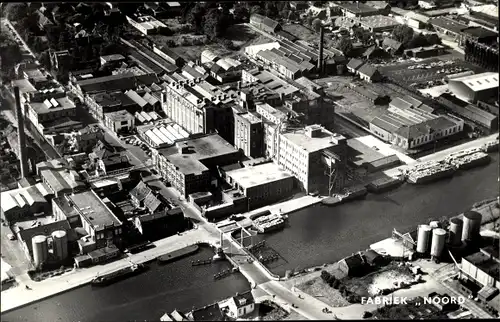 Ak Krommenie Nordholland, N. V. Nederlandsche Linoleumfabriek Noord, Fliegeraufnahme