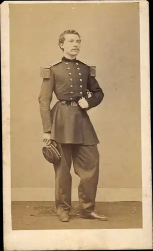 CdV Standportrait, Belgischer Soldat, Uniform