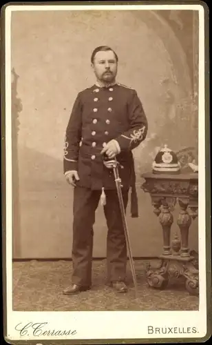CdV Standportrait, Belgischer Soldat, Uniform, Degen