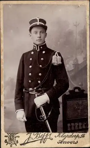 CdV Standportrait, Belgischer Soldat, Degen, Uniform