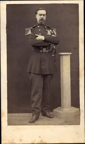 CdV Standportrait, Französischer Soldat, Dritte Republik, Uniform, Orden