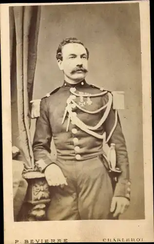 CdV Standportrait, Belgischer Soldat, Uniform, Orden