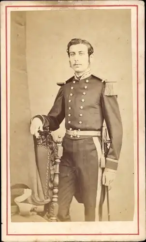CdV Standportrait, Französischer Soldat, Dritte Republik, Uniform, Degen