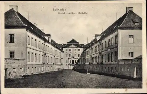 Ak Beilngries Oberbayern, Schloss Hirschberg, Schlosshof