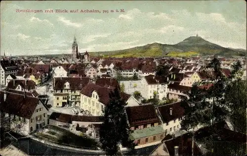 Ak Reutlingen in Württemberg, Blick auf den Ort und Achalm