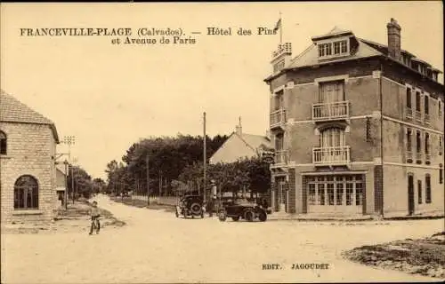 Ak Merville Franceville Plage Calvados, Hotel des Pins et Avenue de Paris