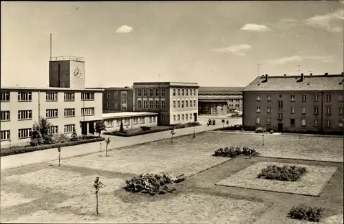 Ak Senftenberg in der Niederlausitz, Bergingenieurschule Ernst Thälmann