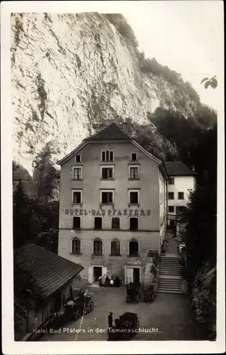 Ak Pfäfers Kanton Sankt Gallen, Hotel Bad Pfäfers in der Taminaschlucht