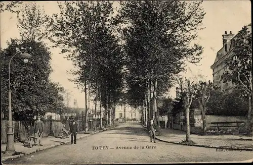 Ak Toucy Yonne, Avenue de la Gare
