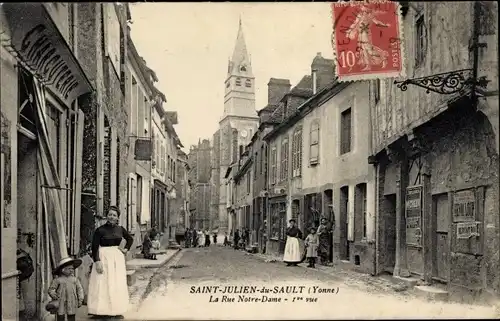 Ak Saint Julien du Sault Yonne, La Rue Notre Dame