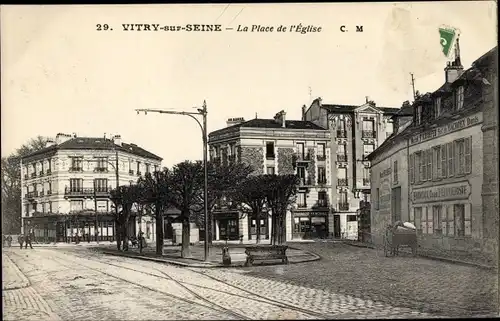 Ak Vitry sur Seine Val de Marne, La Place de l'Eglise