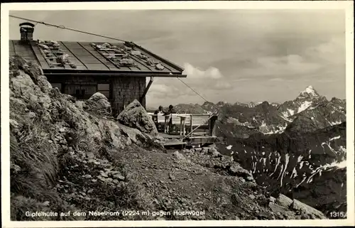 Ak Oberstdorf im Oberallgäu, Gipfelhütte, Nebelhorn, Gegen Hochvogel