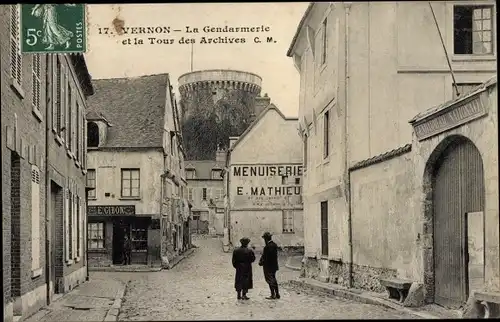 Ak Vernon Eure, La Gendarmerie, La Tour des Archives