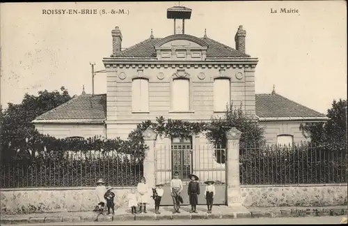 Ak Roissy en Brie Seine et Marne, La Mairie