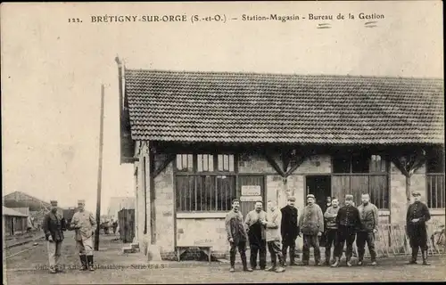 Ak Brétigny sur Orge Essonne, Station Magasin, Bureau de la Gestion