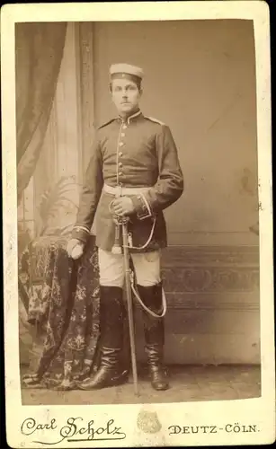 CdV Deutscher Soldat, Uniform, Standportrait, Degen