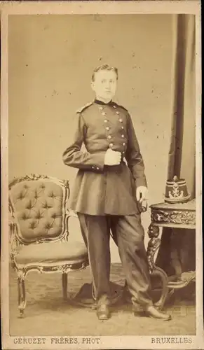 CdV Belgischer Soldat, Uniform, Standportrait, Tschako