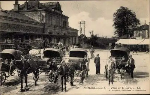 Ak Rambouillet Yvelines, Place de la Gare