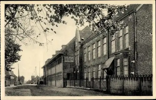 Ak Ravels Flandern Antwerpen, O. L. Vrouw van de Kempen, school