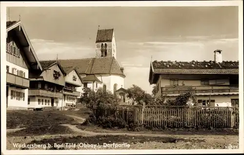 Ak Wackersberg Oberbayern, Dorfpartie, Kirche