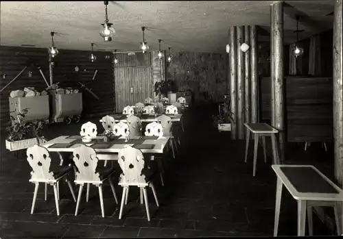 Ak Oberhof im Thüringer Wald, HOG Oberer Hof, Restaurant Bergkristall, Innenansicht, Förderwagen