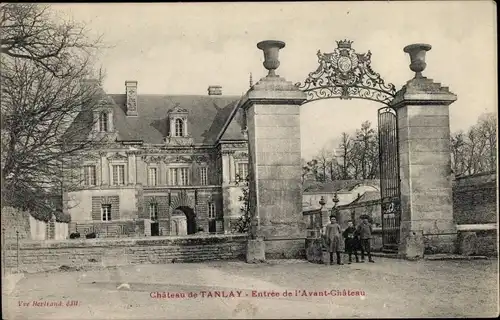 Ak Tanlay Yonne, Le Chateau, Entree de l'Avant Chateau