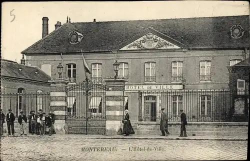 Ak Montereau Seine et Marne, L'Hotel de Ville