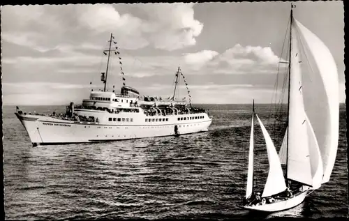 Ak Helgoland, Dampfschiff Wappen von Hamburg vor Anker, Segelboot, HADAG