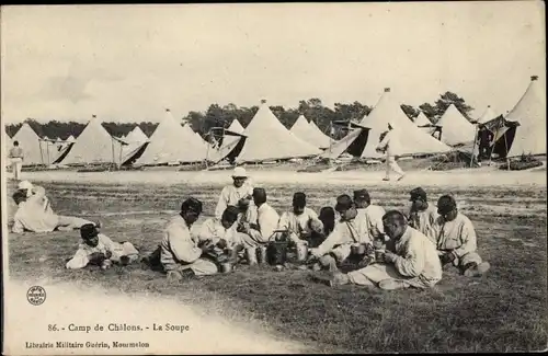 Ak Chalons sur Marne, Camp de Chalons, La Soupe