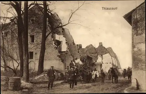 Ak Thiaucourt Meurthe et Moselle, Ortspartie, Zerstörungen, Soldaten