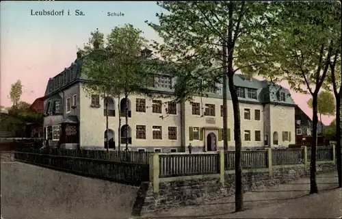 Leuchtfenster Ak Leubsdorf im Kreis Mittelsachsen, Schule