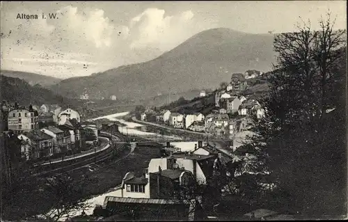 Ak Altena in Westfalen, Vogelschau, Bahngleise