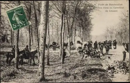 Ak Rambouillet Yvelines, Foret, Rendez vous au Carrefour de Crussol