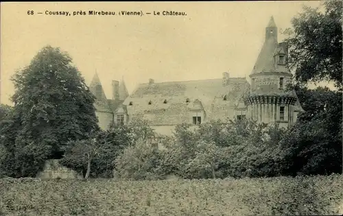 Ak Coussay Vienne, Le Chateau