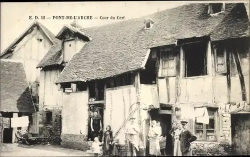 Ak Pont de l'Arche Eure, Cour du Cerf