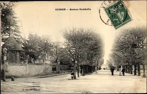 Ak Vernon Eure, Avenue Gambetta