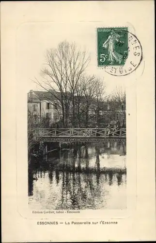 Ak Essonnes Essonne, La Passerelle sur l'Essonne