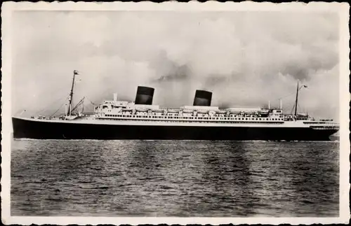 Ak Paquebot Ile de France, CGT