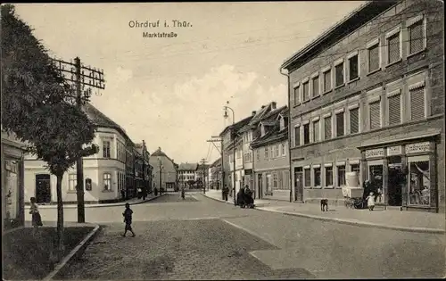 Ak Ohrdruf in Thüringen, Partie an der Marktstraße, Korb- und Kinderwagen Geschäft
