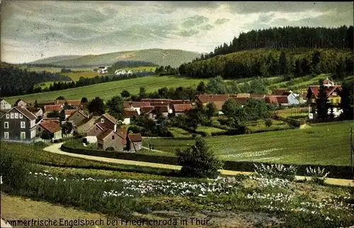 Ak Engelsbach Leinatal in Thüringen, Blick auf den Ort mit Umgebung