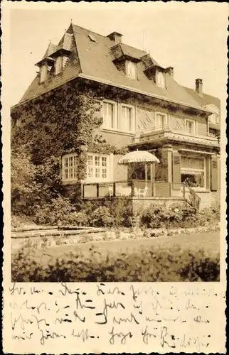 Foto Ak Golzheim Düsseldorf am Rhein, Haus mit Garten