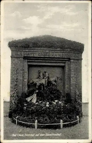 Ak Kleve am Niederrhein, Denkmal auf dem Ehrenfriedhof