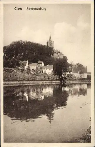 Ak Kleve am Niederrhein, Blick vom Kanal auf den Ort mit Schwanenburg