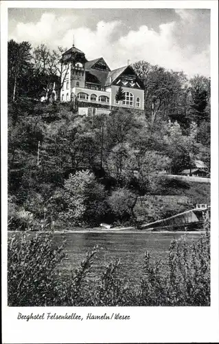 Ak Hameln in Niedersachsen, Blick auf das Berghotel Felsenkeller Flusspartie