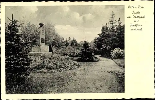 Ak Loitz in Vorpommern, Partie im Stadtpark mit Preußendenkmal