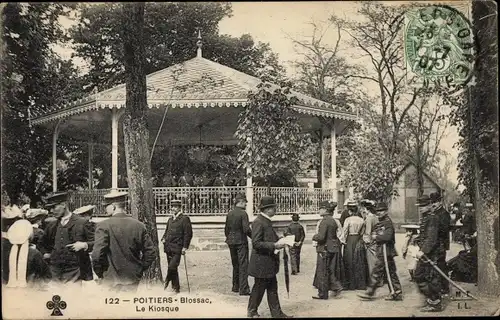 Ak Poitiers Vienne, Blossac, Le Kiosque