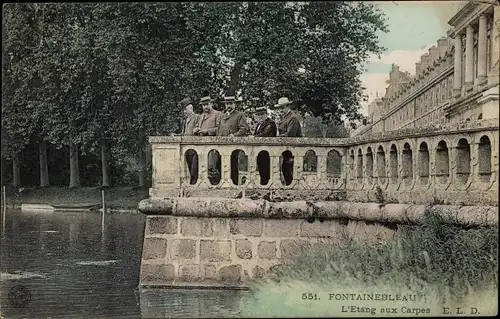Ak Fontainebleau Seine et Marne, L'Etang aux Carpes
