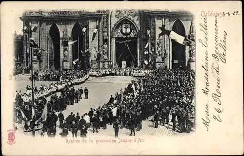 Ak Orléans Loiret, Rentree de la procession de Jeanne d'Arc, Cathédrale