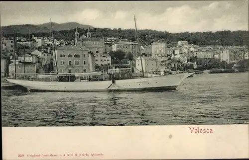 Ak Volosca Opatija Kroatien, Frachtdampfer der kuk Handelsmarine im Hafen