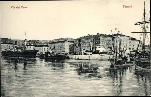 Ak Rijeka Fiume Kroatien, Via del Molo, Hafen, Handelsdampfer Kuk Marine